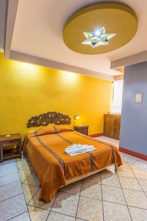 Hoteles Kakchiquel Panajachel Ngoại thất bức ảnh